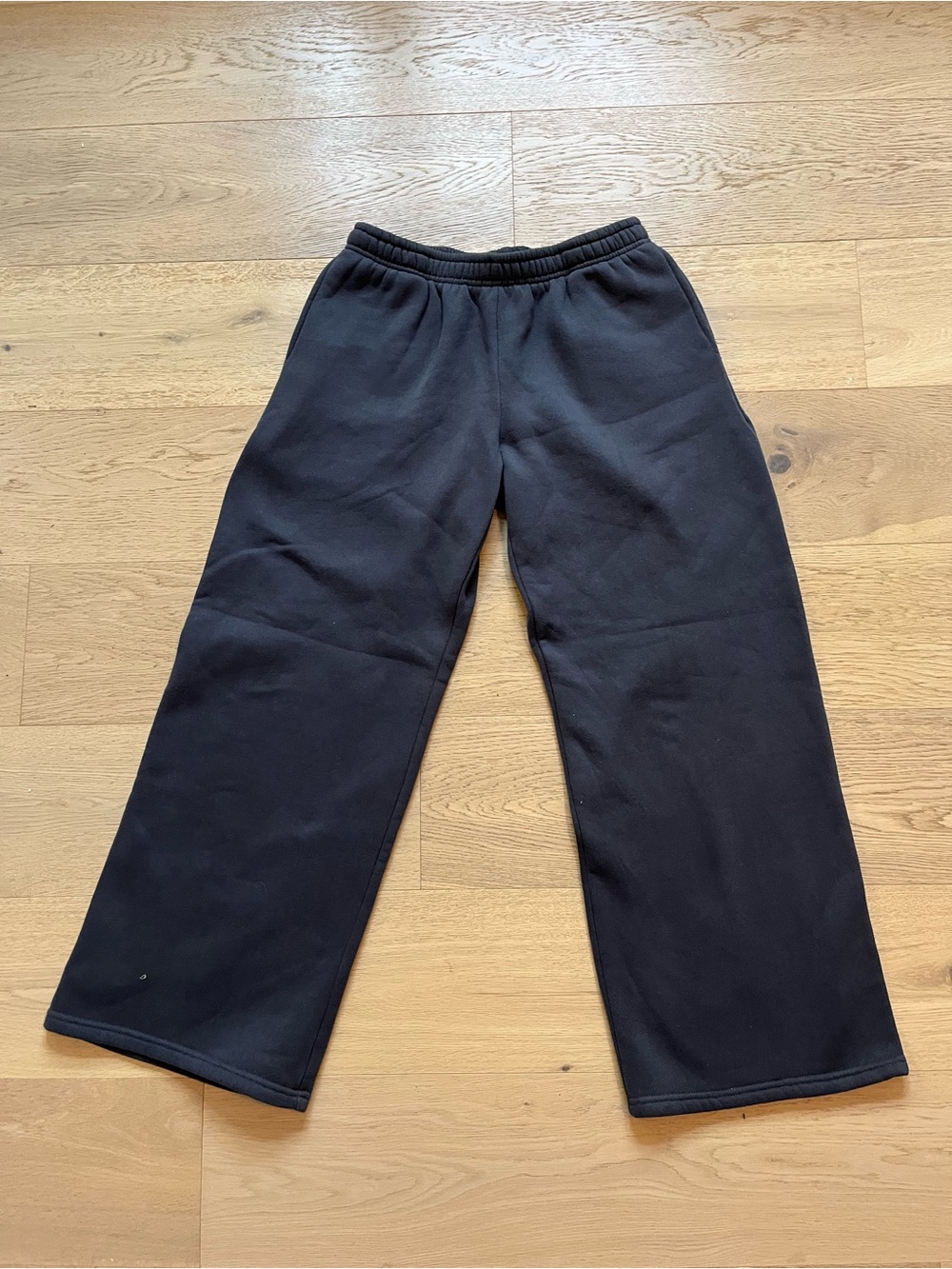 Edikted Black Wide-Leg Sweatpants With Pink Bows on the back